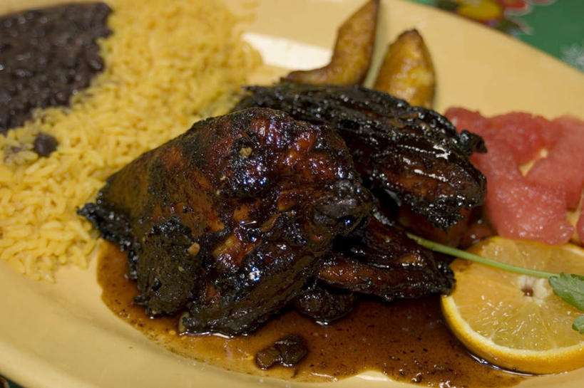 无人,横图,俯视,室内,白天,烹饪,西餐,餐桌,桌子,柠檬,姜,餐具,水果,新鲜,布料,碟子,盘,肉,生食,料理,食品,果实,布纹,菜肴,美食,肉类,桌布,食物,盘子,餐巾,碟,台布,西式,佳肴,有机食品,绿色食品,餐台,肉食,益母果,柠果,生姜,老姜,彩图,高角度拍摄