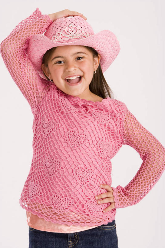 西方人,儿童,一个人,站,笑,摸,微笑,露齿笑,竖图,室内,特写,白天,白色背景,正面,纯洁,帽子,欧洲,欧洲人,仅一个女性,仅一个人,抚摸,服装,装饰,注视,休闲装,小孩,衣服,粉色,耳环,遮阳帽,观察,看,站着,张嘴,仅一个小孩,休闲,休闲服,牛仔帽,可爱,童年,童趣,抬手,摄影,服饰,影棚,观看,华丽,修饰,点缀,察看,关注,张大嘴巴,童真,烂漫,无邪,衬托,美观,雅致,雅观,耳饰,天真,女孩,女人,女性,白种人,孩子,张开嘴,触摸,接触,站立,半身,彩图,影棚拍摄,拍摄,女生