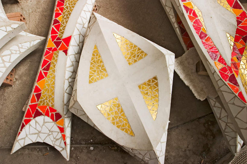 无人,教堂,横图,俯视,室内,特写,白天,静物,西班牙,欧洲,巴塞罗那,节日,装饰,菱形,文化,圣家族大教堂,祈祷,健康,金色,许愿,宗教,信仰,纪念,华丽,修饰,祈求,点缀,南欧,信念,圣家堂,西班牙王国,衬托,美观,雅致,雅观,巴塞罗那市,神圣家族教堂,圣家赎罪堂,平安,彩图,高角度拍摄,大教堂,礼拜堂