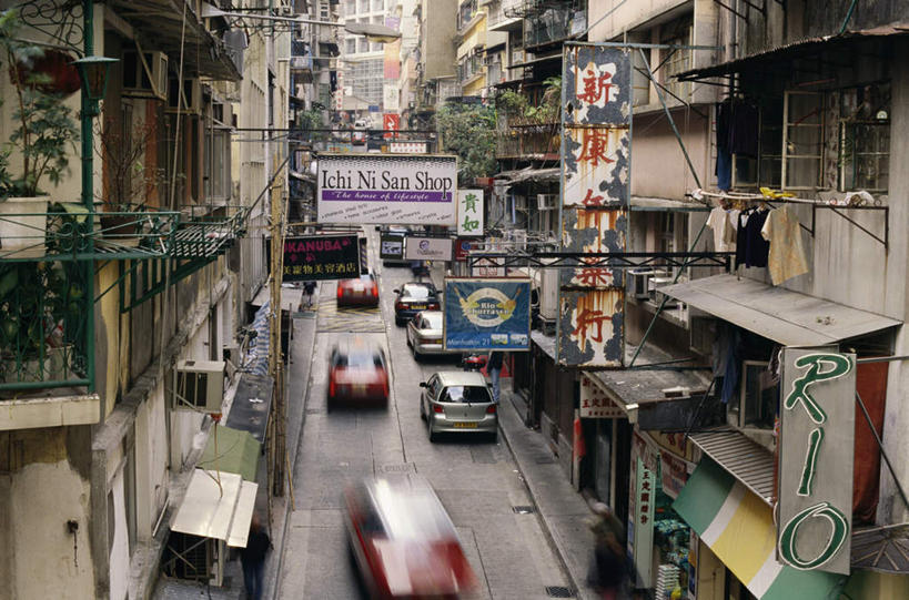 无人,餐厅,横图,俯视,室外,白天,度假,美景,城市风光,城市,道路,路,汽车,旗帜,香港,中国,亚洲,许多,吊挂,悬挂,阴影,光线,影子,景观,小路,交通,挂,娱乐,旗子,广告,车,阳光,交通工具,轿车,驾驶,行驶,享受,休闲,景色,放松,操纵,港,控制,载具,东亚,操控,香港特别行政区,港澳台,中华人民共和国,把持,旌旗,旗号,彩图,高角度拍摄,餐馆,饭店,饭馆