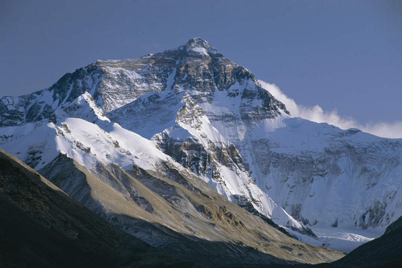 无人,横图,室外,白天,仰视,旅游,度假,石头,美景,山,雪,雪山,大雪,珠峰,尼泊尔,中国,亚洲,阴影,光线,石子,影子,冰,积雪,景观,山顶,山峰,雪景,冬季,冬天,山峦,娱乐,蓝色,蓝天,天空,阳光,自然,天,享受,休闲,景色,放松,寒冷,晴朗,冰冷,自然风光,南亚,东亚,万里无云,尼泊尔王国,中华人民共和国,珠穆朗玛峰,严寒,冰凉,酷寒,凛冽,凛凛,极冷,颠峰,极峰,圣母峰,珠穆朗玛,石块,岩石,晴空,晴空万里,彩图,低角度拍摄
