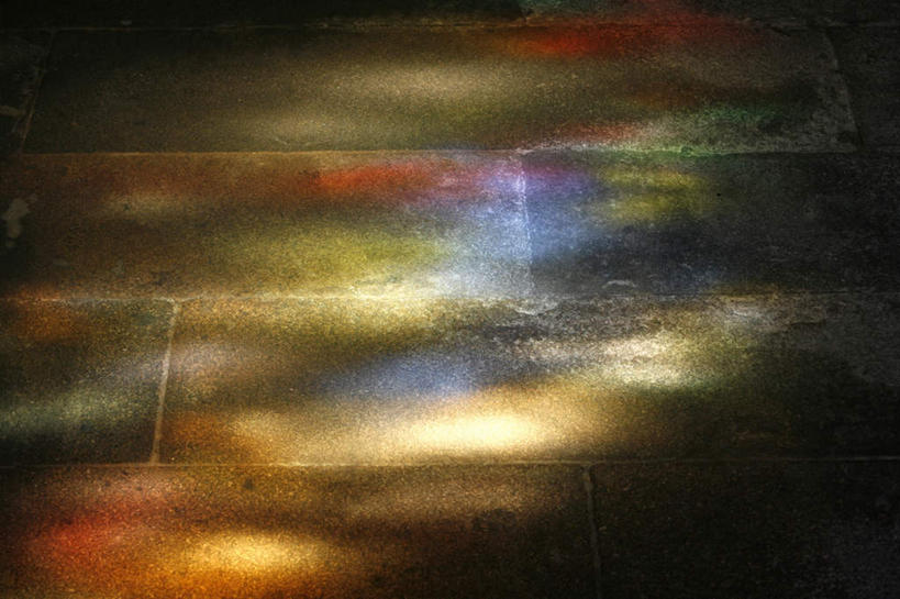 无人,教堂,横图,彩色,室内,特写,白天,正面,旅游,度假,标志建筑,地标,建筑,法国,欧洲,阴影,节日,光线,瓷砖,地砖,影子,地面,文化,娱乐,建设,祈祷,享受,休闲,健康,旅游胜地,放松,许愿,宗教,信仰,纪念,五颜六色,祈求,色彩斑斓,布列塔尼,五彩缤纷,信念,法兰西共和国,法兰西第五共和国,五彩斑斓,五光十色,布列塔尼地区,伊勒.维莱讷省,平安,彩图,大教堂,礼拜堂