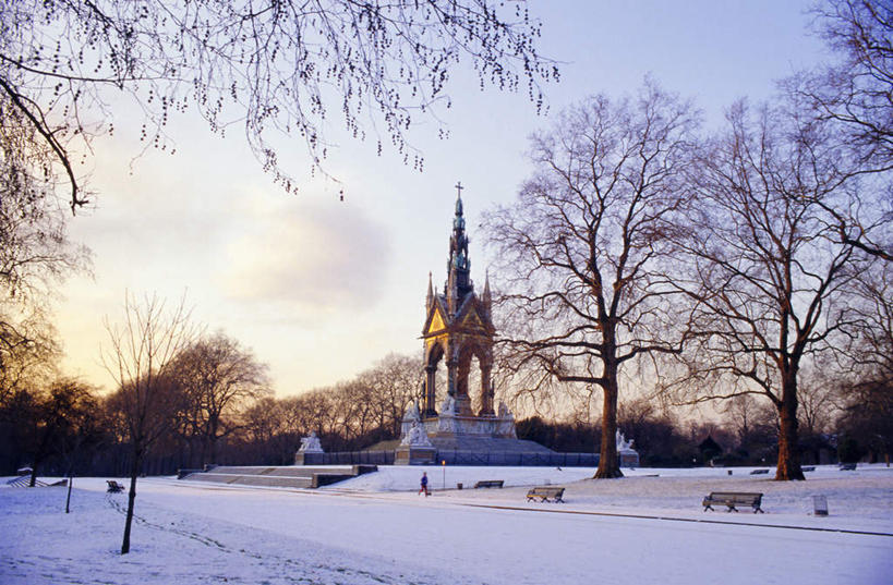 无人,横图,室外,白天,正面,旅游,度假,雪,植物,大雪,标志建筑,地标,建筑,英国,欧洲,伦敦,阴影,光线,影子,积雪,雪景,云,云朵,冬季,冬天,纪念碑,首都,云彩,娱乐,建设,肯辛顿花园,树,树木,蓝色,绿色,白云,蓝天,天空,阳光,自然,天,享受,休闲,旅游胜地,放松,寒冷,生长,晴朗,成长,西欧,大不列颠,大不列颠及北爱尔兰联合王国,严寒,大不列颠联合王国,日不落英帝国,雾都,晴空,彩图