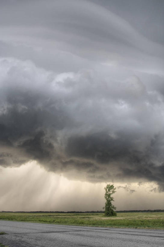 无人,竖图,室外,白天,暴风雨,美国,云,自然灾害,天气,风景,自然,摄影,恐怖,威胁,积雨云,结束,北达科他州,法哥,雷雨,危险,彩图