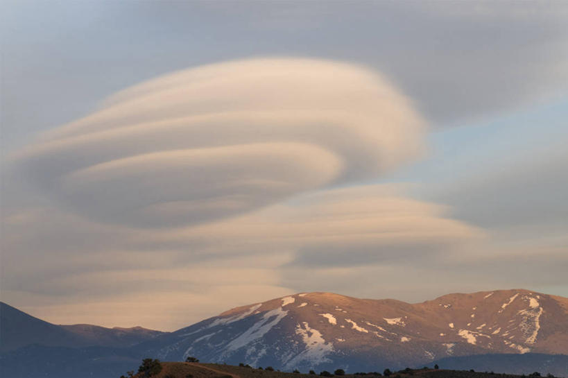 无人,横图,室外,白天,通讯,美景,日落,山,雪,风,美国,科学,景观,山顶,云,蓝色,天空,自然,黄昏,景色,摄影,宁静,自然风光,反差,内华达州,荚状云,彩图