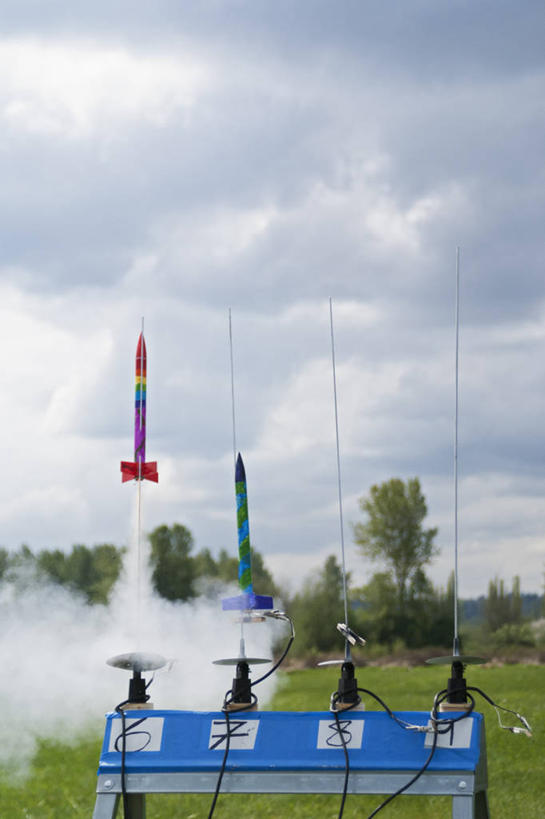 无人,竖图,室外,白天,华盛顿,美国,起飞,模型,发射台,烟,摄影,北美,北美洲,美洲,华盛顿州,常绿之州,常青州,北亚美利加洲,亚美利加洲,休闲活动,彩图,美利坚合众国,空间探索