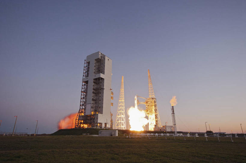 无人,横图,室外,白天,美国,起飞,太空,火焰,烟,摄影,北美,北美洲,噪声,美洲,佛罗里达,佛罗里达州,佛州,阳光州,肯尼迪航天中心,北亚美利加洲,亚美利加洲,空气污染,迈雷特岛国家野生动物保护区,梅里特岛,彩图,美利坚合众国