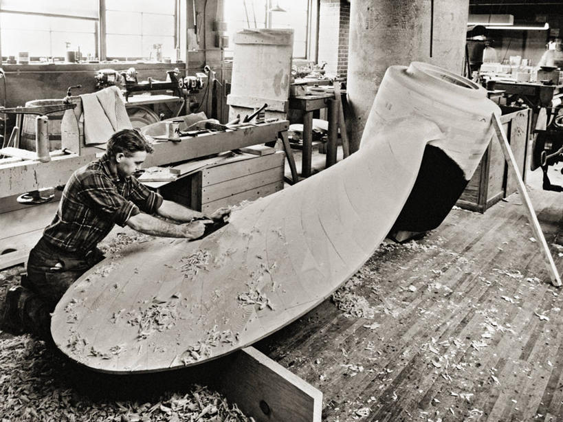 成年人,中年人,一个人,横图,黑白,室内,白天,松树,美国,仅一个男性,仅一个人,仅一个中年男性,工作,螺旋桨,去角质,摄影,工程,俄勒冈州,波特兰,松木,式样,男人,男性,中年男性,木工