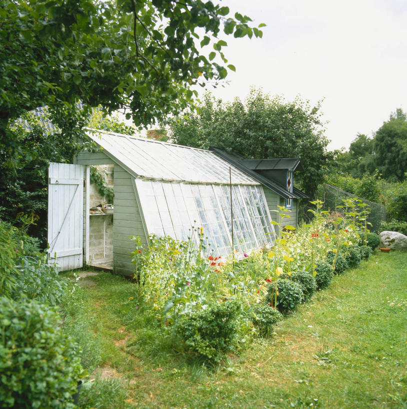 无人,菜园,竖图,室外,白天,正面,旅游,度假,农作物,美景,田园,阴影,光线,暖棚,影子,景观,娱乐,蓝色,蓝天,天空,阳光,自然,天,享受,休闲,景色,放松,晴朗,自然风光,万里无云,菜棚,田庄,晴空,晴空万里,彩图