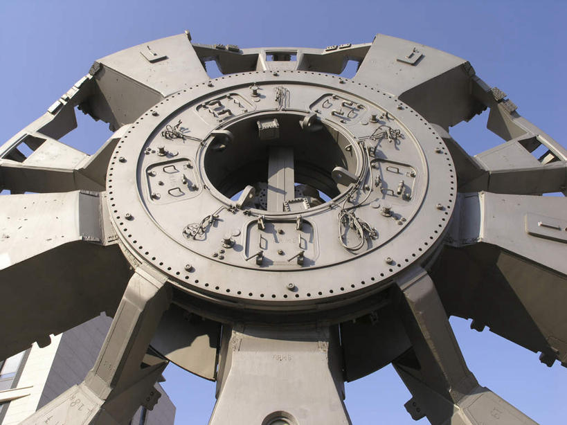 无人,横图,室外,特写,白天,仰视,旅游,度假,标志建筑,城市,地标,建筑,金属制品,德国,欧洲,阴影,光线,金属,影子,汉堡,娱乐,建设,一个,蓝色,蓝天,天空,阳光,天,享受,休闲,旅游胜地,放松,晴朗,单个,西欧,钻孔机,万里无云,德意志联邦共和国,汉堡市,晴空,晴空万里,彩图,低角度拍摄,海港