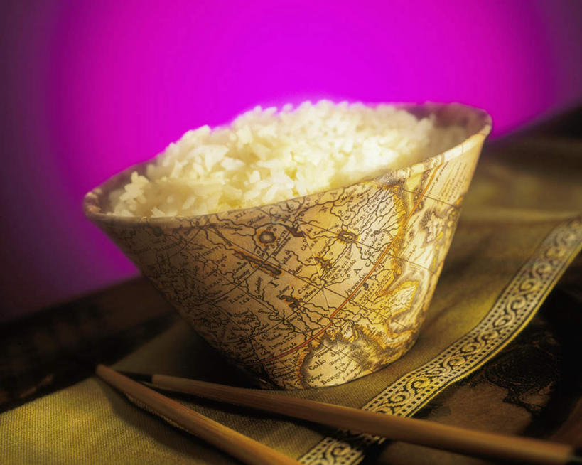 米饭,无人,横图,俯视,室内,特写,白天,筷子,餐具,阴影,紫色背景,朦胧,模糊,光线,影子,陶瓷,陶瓷制品,饭,文化,传统,一个,容器,碗,摄影,影棚,单个,储藏,礼节,五谷,储存,礼仪,餐垫,进餐用具,彩图,高角度拍摄,影棚拍摄,拍摄,贮存