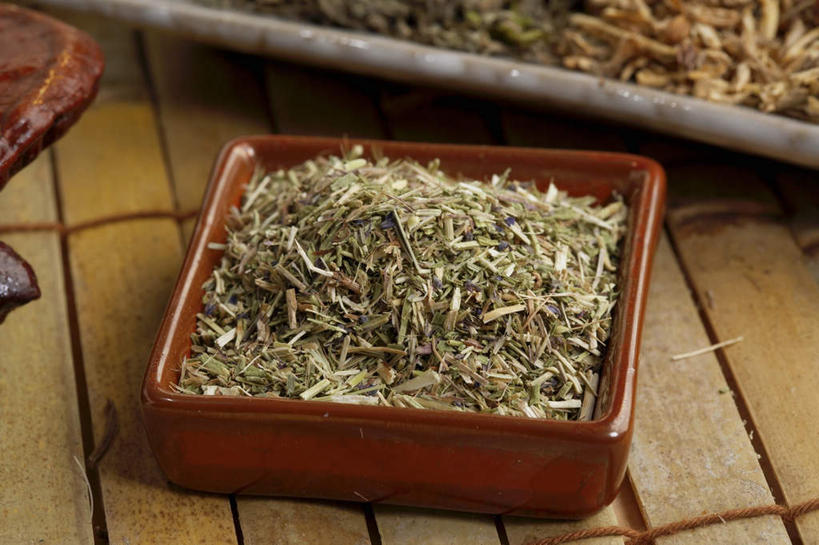 无人,横图,俯视,室内,特写,白天,餐桌,桌子,一堆,许多,阴影,堆叠,堆积,朦胧,模糊,反射,影子,陶瓷,陶瓷制品,很多,一个,容器,碗,单个,餐台,储藏,堆,储存,餐垫,神香草,海索草,柳薄荷,牛膝草,彩图,高角度拍摄,贮存