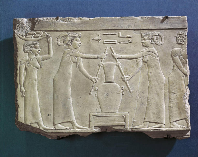 无人,站,横图,花瓶,雕塑,准备,蓝色背景,缠绕,历史,古代,一个,头顶,摄影,单个,古埃及文明,古代文明,美术工艺,彩图,影棚拍摄,浅浮雕,过去