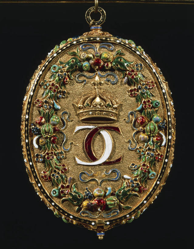 无人,竖图,黑色背景,艺术,英文,标志,椭圆形,文字,字符,字母,标识,一个,摄影,单个,英文字母,王冠,彩图,影棚拍摄