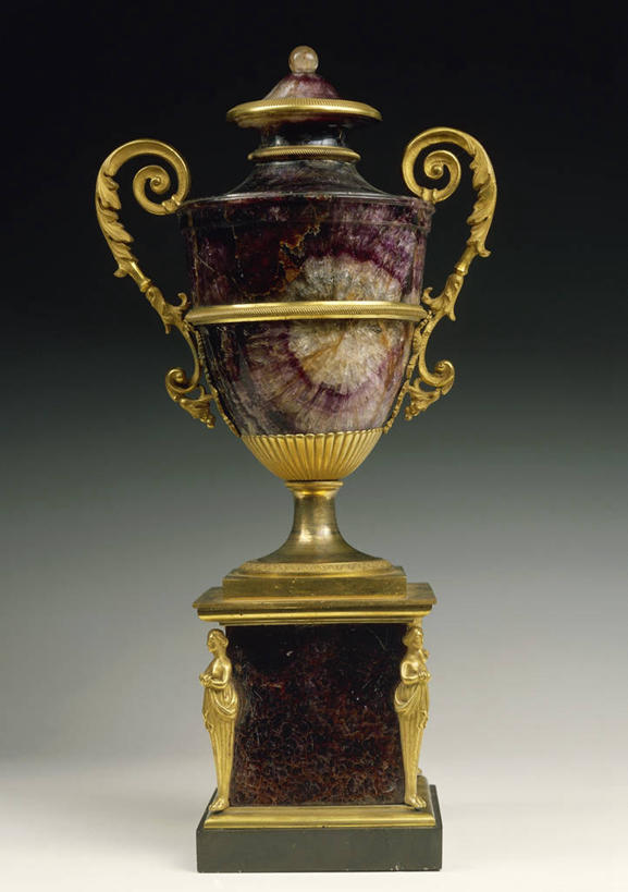 无人,竖图,一个,摄影,单个,古董,紫水晶,美术工艺,彩图,影棚拍摄