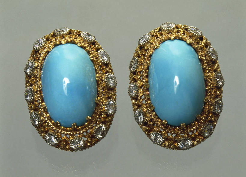 无人,横图,一对,钻石,两个,蓝色,摄影,古董,华贵,耳饰,美术工艺,彩图,影棚拍摄