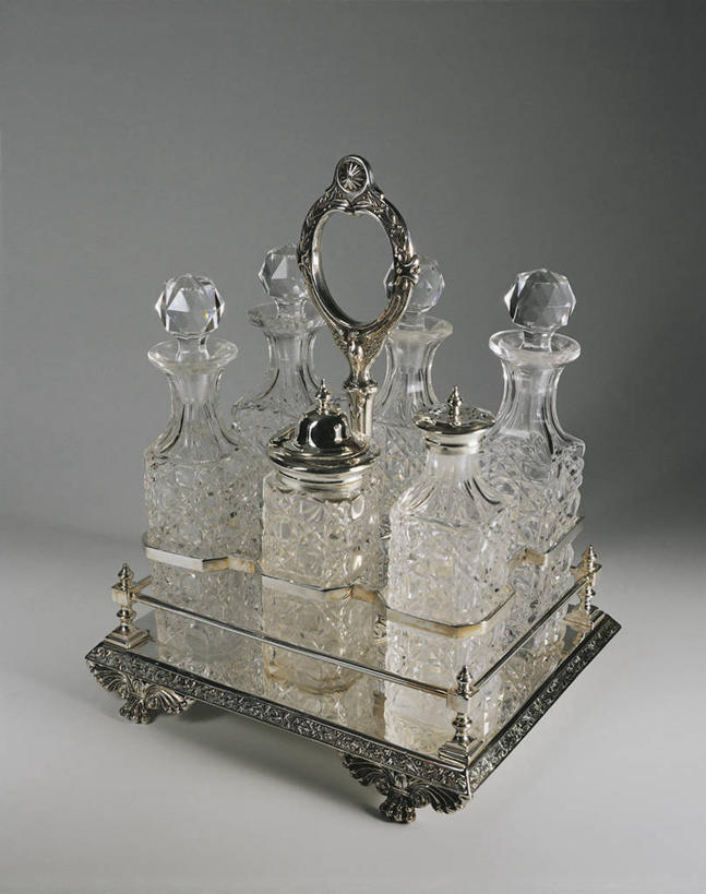 无人,竖图,室内,特写,静物,餐具,英国,欧洲,装饰,透明,金属,篮子,调味瓶,英格兰,把手,工艺品,摄影,西欧,北欧,美术工艺,玻璃杯,彩图,影棚拍摄