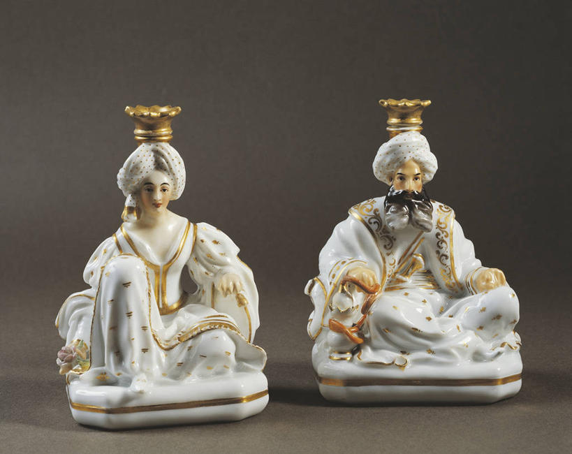 东方人,无人,横图,室内,奢侈,绘画,珠宝,法国,艺术,标志,瓷器,符号,矿石,陶瓷制品,艺术品,一对,古典,文化,标识,排列,两个,工艺品,品味,香水,香水瓶,摄影,昂贵,美术,贵重,高雅,宝石,坚定,中欧,美学,性别符号,宝贵,美术工艺,彩图,影棚拍摄,男性符号,人工宝石,人造宝石