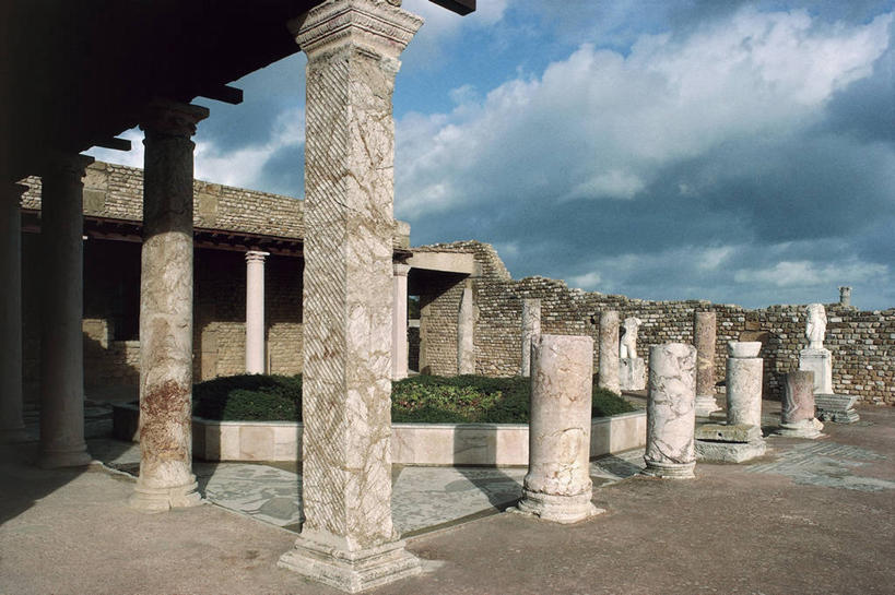无人,横图,室外,白天,别墅,建筑,非洲,突尼斯,柱子,首都,古罗马,废墟,地标建筑,摄影,考古学,住房,古典风格,北非,阿非利加洲,突尼斯共和国,突尼斯市,迦太基,古代文明,柱廊,彩图,门廊,突尼斯省,过去