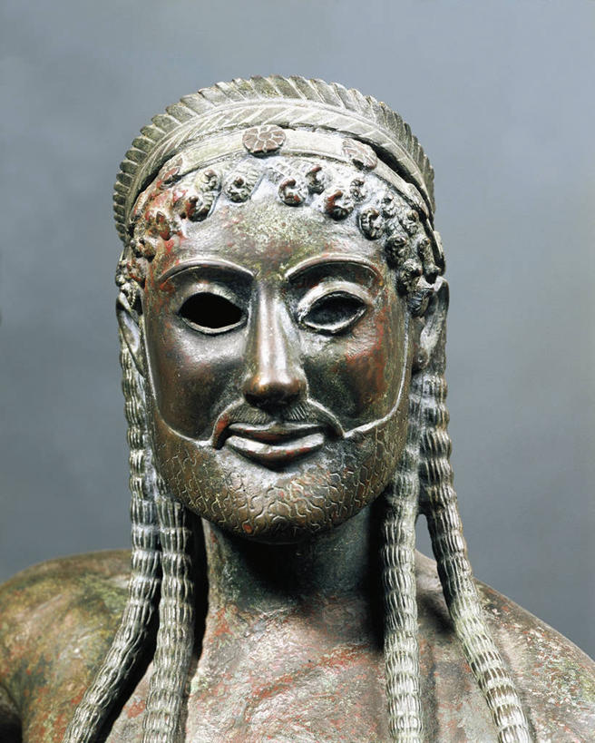 头,无人,竖图,特写,雕塑,灰色背景,艺术,标志,雕像,符号,历史,标识,古代,一个,灰色,人体,摄影,宗教,单个,部分,手艺,青铜,性别符号,古希腊,古代文明,灵性,美术工艺,宙斯,头部,发型,彩图,影棚拍摄,男性符号,多利安式,过去