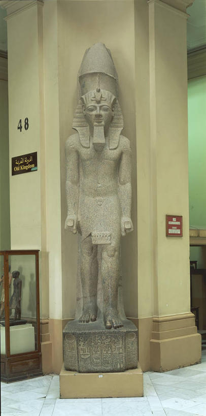 无人,博物馆,站,竖图,全景,室内,白天,雕塑,埃及,开罗,艺术,标志,雕像,符号,数字,头饰,首都,历史,标识,古代,摄影,巨大,庞大,中东,法老,手艺,皇室,性别符号,宏大,硕大,伟大,古埃及文明,古代文明,美术工艺,埃及开罗博物馆,彩图,传统服装,男性符号,过去