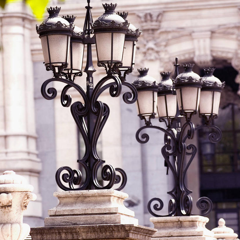 无人,方图,室外,特写,白天,建筑,路灯,静物,金属,材料,柱子,图像,设备,物品,摄影,人造,照明设备,主题,构图,彩图,时空