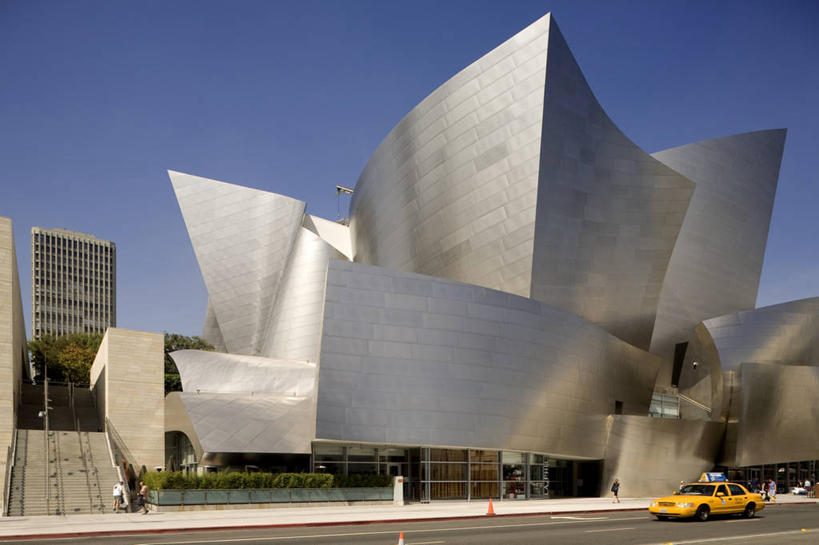 无人,家,高楼大厦,横图,室外,白天,正面,度假,美景,植物,城市风光,标志建筑,城市,大厦,道路,地标,建筑,路,摩天大楼,公路,出租车,汽车,美国,阴影,光线,影子,房屋,屋子,景观,公寓,分界线,停车线,交通,娱乐,建设,洋房,楼房,住宅,车,树,树木,蓝色,绿色,蓝天,天空,阳光,自然,交通工具,轿车,天,享受,休闲,景色,放松,生长,晴朗,成长,车行道,车行道分界线,北美,北美洲,加利福尼亚,载具,的士,标线,美洲,计程车,加州,车行线,洛杉矶,加利福尼亚州,万里无云,金州,黄金州,北亚美利加洲,亚美利加洲,迪士尼音乐厅,华特.迪士尼音乐厅,天使之城,晴空,晴空万里,马路,彩图,房子,大楼,高层建筑,高楼,摩天楼,美利坚合众国