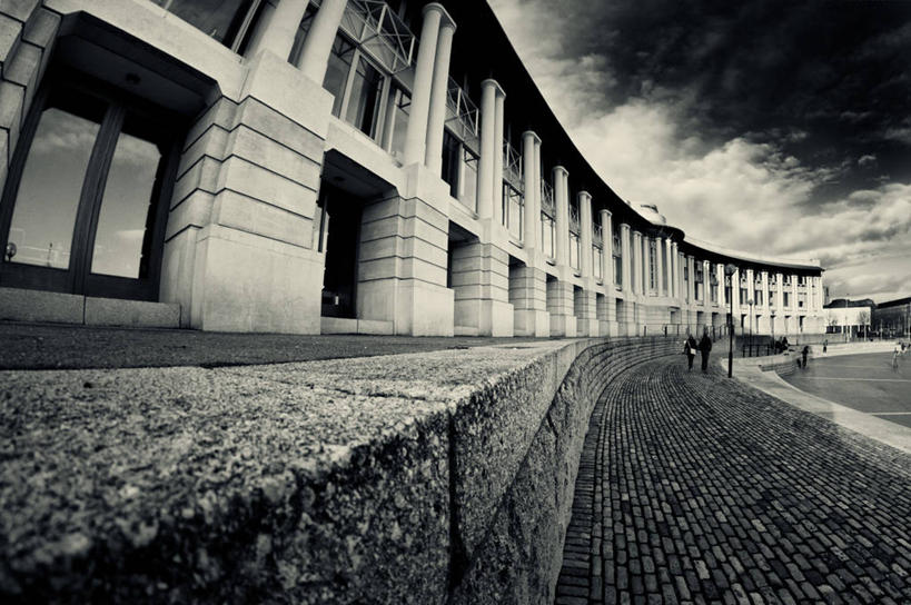 横图,黑白,室外,白天,建筑,英国,欧洲,伦敦,云,人行道,首都,历史,天空,摄影,西欧,大不列颠,大不列颠及北爱尔兰联合王国,大不列颠及爱尔兰联合王国,雾都,劳埃德大厦,海港,大不列颠王国,大英帝国,联合王国,日不落帝国