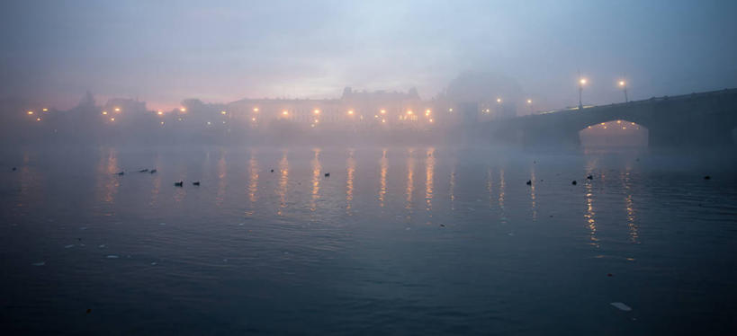 无人,横图,全景,室外,河流,雾,建筑,路灯,欧洲,捷克,反射,古城,桥,黎明,首都,联系,摄影,宁静,照亮,中欧,捷克共和国,波西米亚,布拉格,旧城区,彩图