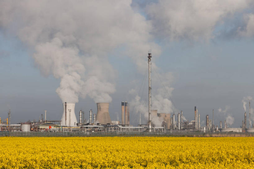 无人,工厂,横图,室外,白天,化工厂,烟囱,全球变暖,英国,田地,首都,苏格兰,烟,炼油厂,工业,摄影,能源,污染,蒸馏塔,万里无云,水力发电,空气污染,爱丁堡,彩图,制造厂,生产工厂,广角