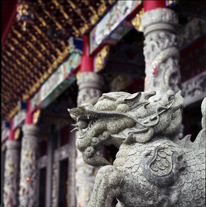 无人,竖图,室外,白天,仰视,建筑,台湾,日本文化,龙,雕像,柱子,摄影,宗教,创造力,美术工艺,彩图,低角度拍摄,传统文化