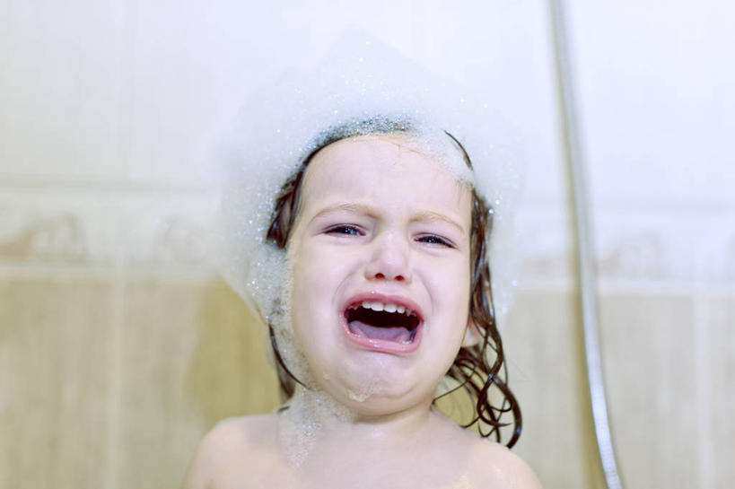 西方人,婴儿,儿童,脸,头,脸颊,一个人,哭,横图,室内,特写,白天,正面,纯洁,浴室,西班牙,欧洲,巴塞罗那,欧洲人,仅一个人,湿,肥皂泡,裸露,肩膀,小孩,张嘴,浴盆,可爱,童年,摄影,活泼,失望,卫生,宝宝,裸,张大嘴巴,纯真,烂漫,无邪,悲哀,伶俐,天真,白种人,孩子,头部,脸部,脸蛋,面部,张开嘴,彩图,幼儿