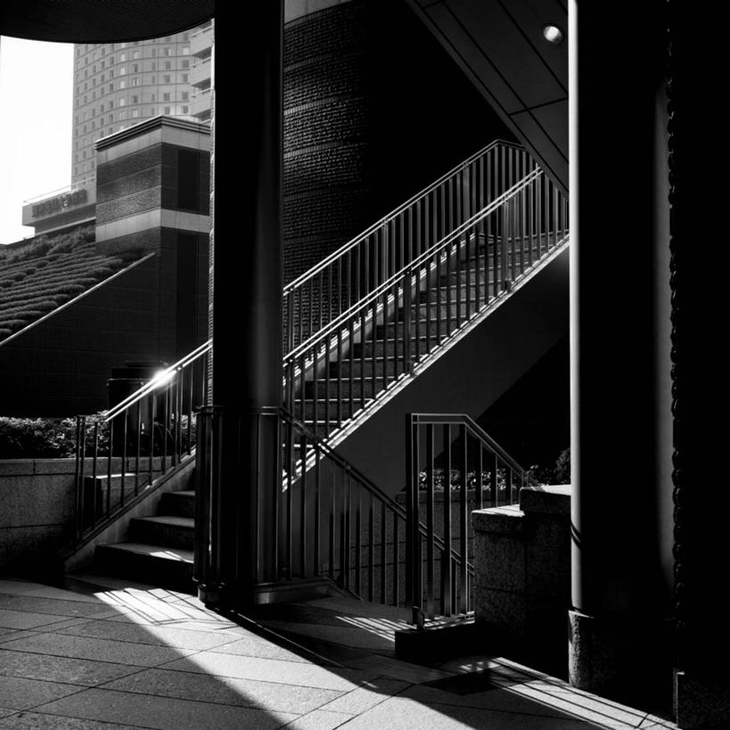 无人,栏杆,方图,黑白,室外,白天,楼梯,建筑,东京,日光,日本,日本文化,柱子,首都,摄影,显现,新宿区