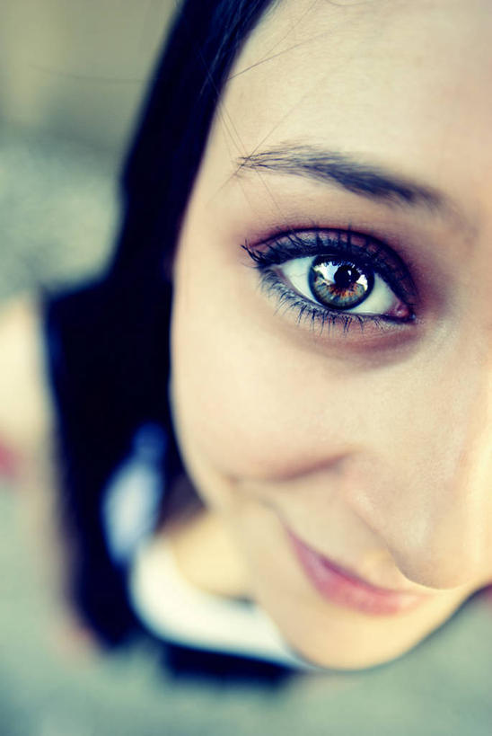 西方人,儿童,少年,一个人,站,微笑,竖图,俯视,室外,特写,满意,幸福,纯洁,欧洲,美国,欧洲人,仅一个男性,仅一个年轻女性,仅一个女性,仅一个人,休闲装,仅一个年轻男性,小孩,个性,可爱,童年,童趣,人体,摄影,肖像,童真,烂漫,无邪,德克萨斯,天真,男人,男性,年轻男性,年轻女性,女人,女性,白种人,孩子,彩图,高角度拍摄,麦金尼