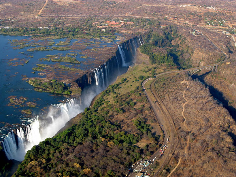 无人,横图,俯视,航拍,室外,美景,瀑布,植物,博茨瓦纳,景观,悬崖,桥,风景,自然,景色,摄影,宁静,鸟瞰,自然风光,维多利亚瀑布,彩图,高角度拍摄,单行道