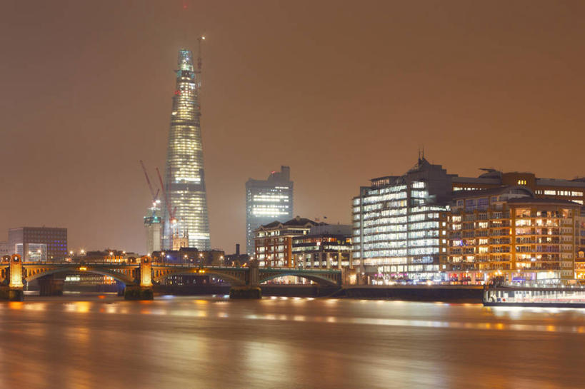 无人,横图,室外,夜晚,河流,城市,建筑,英国,反射,桥,褐色,首都,联系,现代,泰晤士河,摄影,照亮,万里无云,伦敦千禧桥,彩图