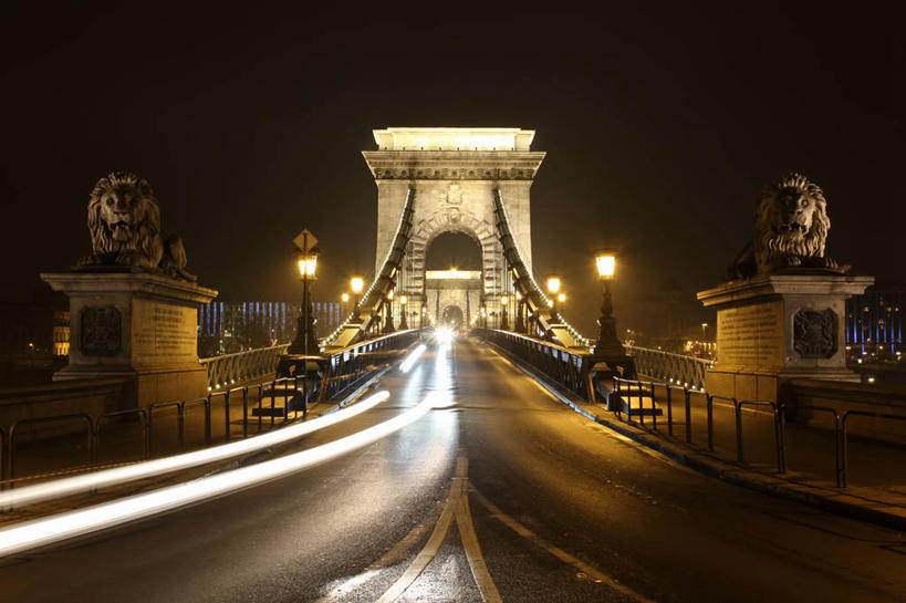 无人,横图,室外,夜晚,长时间曝光,建筑,路灯,雕塑,雕像,首都,联系,天空,摄影,照亮,布达佩斯,链桥,匈牙利共和国,彩图