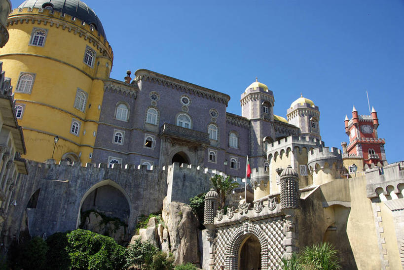 无人,宫殿,横图,室外,白天,植物,建筑,葡萄牙,拱门,历史,摄影,圆顶建筑,万里无云,新特拉,岩石,彩图