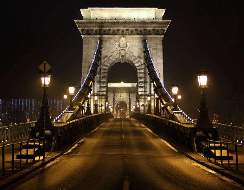 无人,横图,室外,夜晚,建筑,路,路灯,拱门,桥,首都,联系,天空,地标建筑,摄影,布达佩斯,链桥,匈牙利共和国,彩图