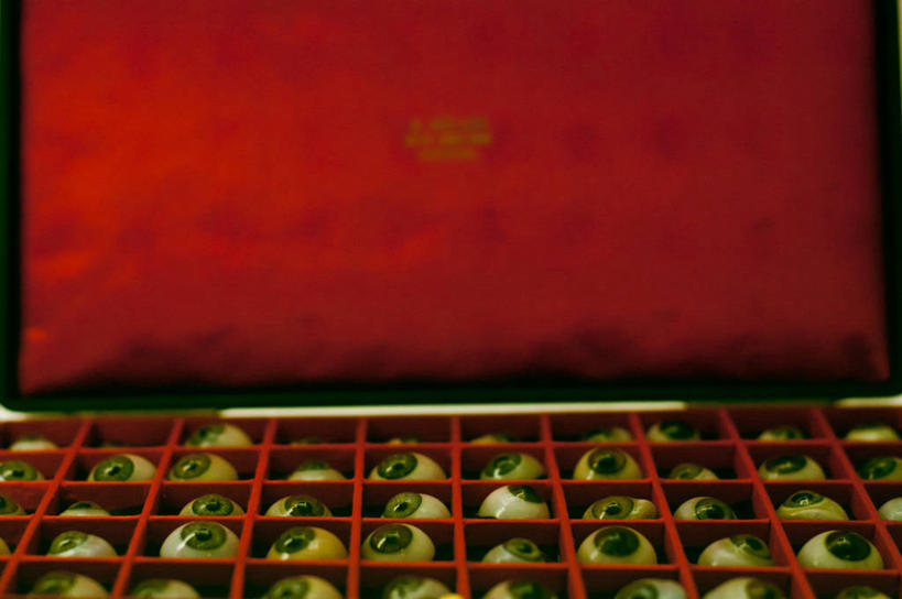 无人,横图,特写,英国,一排,许多,丰富,整齐,首都,很多,盒子,排列,绿色,摄影,眼球,队列,假肢,收集,一致,天鹅绒,想法,彩图