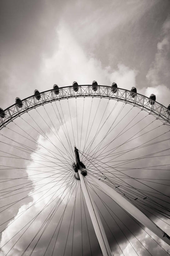 无人,竖图,黑白,室外,白天,仰视,英国,云,首都,伦敦眼,天空,地标建筑,摄影,英国文化,大转轮,低角度拍摄