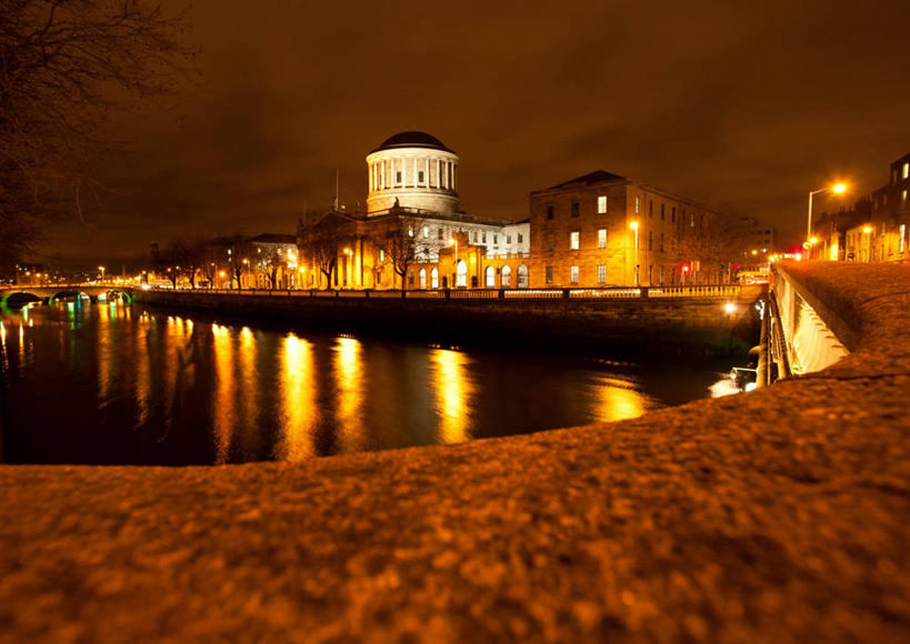 无人,横图,室外,夜晚,河流,城市,建筑,爱尔兰,反射,首都,历史,摄影,宁静,照亮,圆顶建筑,利菲河,彩图,爱尔兰文化