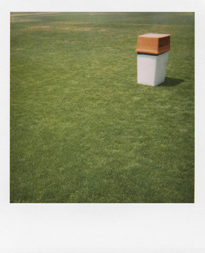 无人,竖图,室外,白天,美国,环保,田地,垃圾,草,一个,自然,摄影,能源,单个,环境,回收,资源,利用,低碳,循环,循环利用,环境保护,犹他,普若佛,持续