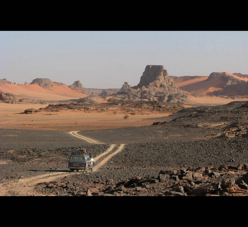 无人,横图,室外,白天,旅游,度假,旅途,美景,汽车,阿尔及利亚,地形,景观,机动车,娱乐,天空,自然,享受,休闲,景色,放松,摄影,自驾游,气候,岩层,自然风光,北非,万里无云,岩石,旅行