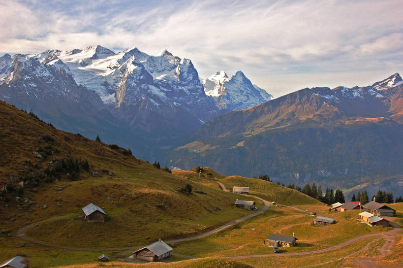 无人,横图,俯视,室外,白天,旅游,度假,美景,山,山脉,雪山,建筑,瑞士,地形,景观,山顶,乡村,娱乐,风景,自然,享受,休闲,景色,放松,摄影,宁静,自然风光,中欧,艾格峰,高角度拍摄,旅行,月