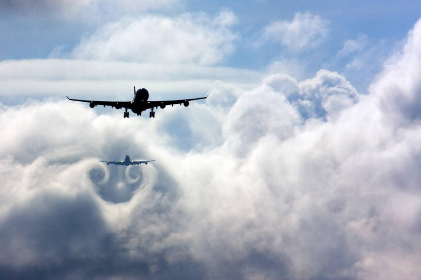 无人,横图,室外,白天,旅途,飞机,英国,欧洲,伦敦,列队,云,交通,首都,航空,交通工具,排队,运输,摄影,客机,西欧,载具,北欧,等,大不列颠,大不列颠及北爱尔兰联合王国,大不列颠及爱尔兰联合王国,雾都,大不列颠王国,大英帝国,联合王国,日不落帝国,商务机