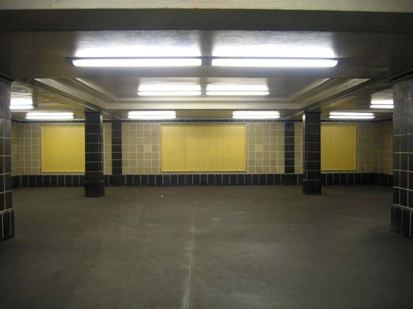 无人,横图,室内,建筑,车站,德国,柱子,地铁站,光亮,首都,柏林,运输,摄影,照亮,照明设备,中欧,荧光灯