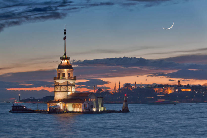 无人,横图,室外,建筑,欧洲,月亮,塔,月光,黄昏,模型,摄影,指导,宁静,明亮,照亮,中东文化,伊斯坦布尔,皎洁,博斯普鲁斯海峡,彩图,旅行