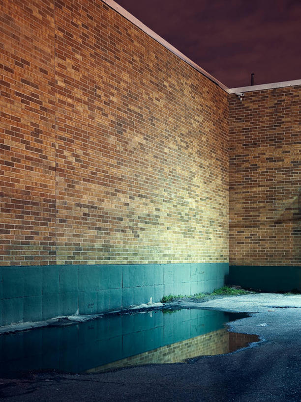 无人,竖图,室外,夜晚,地板,美国,反射,角落,砖墙,摄影,肌理,式样,布鲁克林,水坑,彩图