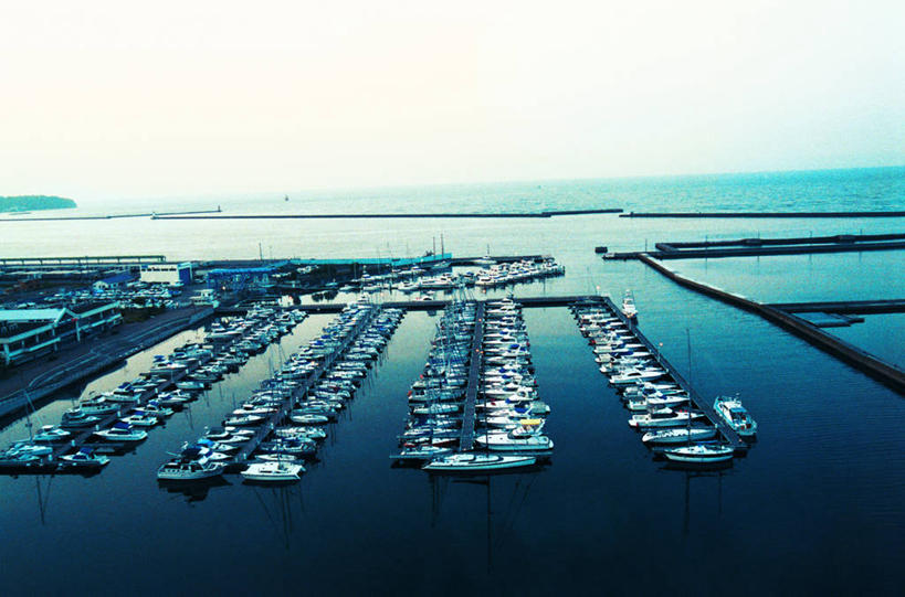 无人,码头,横图,俯视,室外,白天,城市,港口,船,北海道,日本,停靠,漂浮,工业区,运输,摄影,停泊,彩图,高角度拍摄,摆渡口,埠头,渡口,渡头,港湾,海港,货运码头,口岸,商港